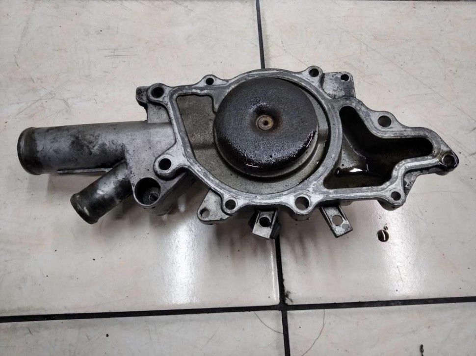 Помпа MERCEDES-BENZ C-класс W203/S203/CL203 (2000 - 2004) фото 1 — Разборка Мерседес