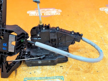 Замок двери передней правой MERCEDES-BENZ GLE-класс W166 (2015 - 2018) — Разборка Мерседес