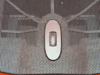 Сетки динамиков торпеды MERCEDES-BENZ CLK-класс C209/A209 (2002 - 2005) — Разборка Мерседес