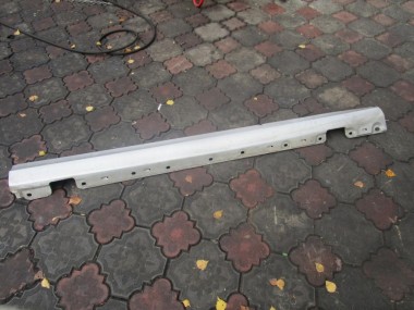 Порог пластиковый левый MERCEDES-BENZ E-класс W212/S212/C207/A207 (2009 - 2013) — Разборка Мерседес