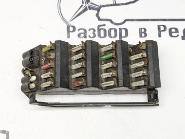 Блок предохранителей MERCEDES-BENZ W124 W124/S124/C124/A124 (1984 - 1993) — Разборка Мерседес