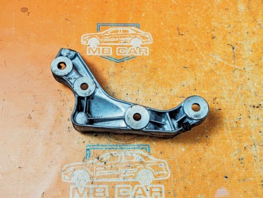 Кронштейн редуктора MERCEDES-BENZ C-класс W204/S204 (2006 - 2011) &mdash; Разборка Мерседес