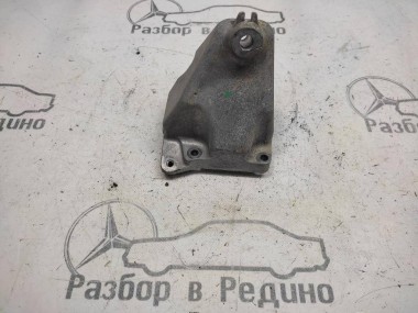 Лапа левая MERCEDES-BENZ V-класс W639 (2003 - 2014) — Разборка Мерседес