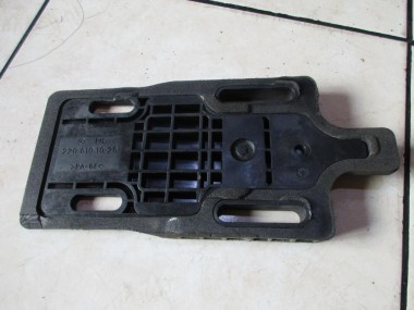 Кронштейн усилителя заднего бампера MERCEDES-BENZ S-класс W220 рестайлинг (2002 - 2005) — Разборка Мерседес