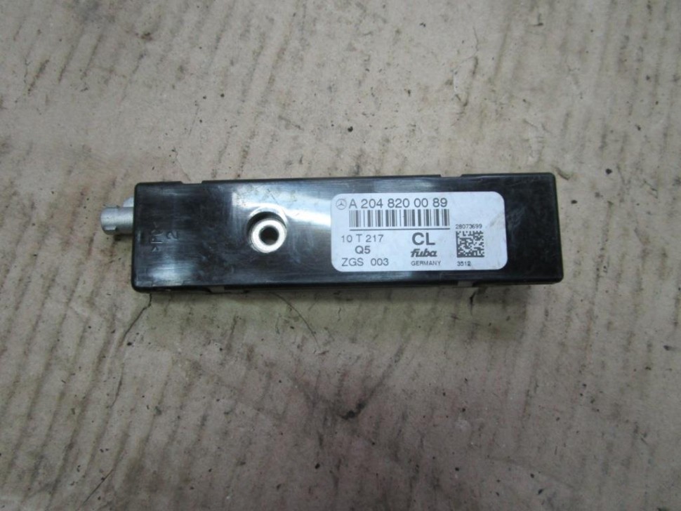 Усилитель антенны MERCEDES-BENZ C-класс W204/S204 (2006 - 2011) фото 1 — Разборка Мерседес