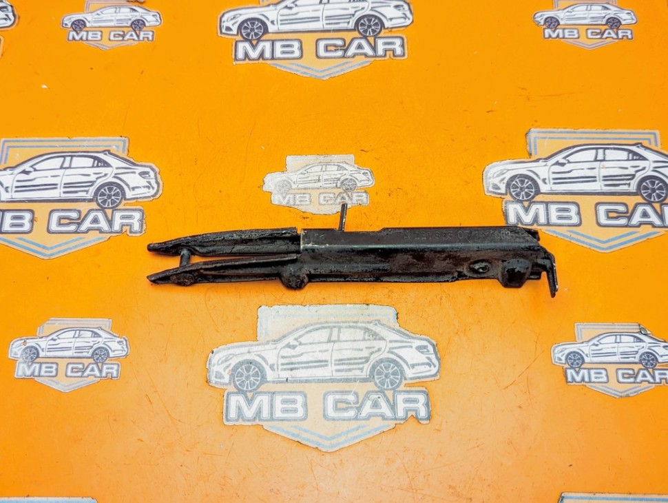 Кронштейн крепления бампера MERCEDES-BENZ S-класс W221 (2005 - 2009) фото 1 — Разборка Мерседес