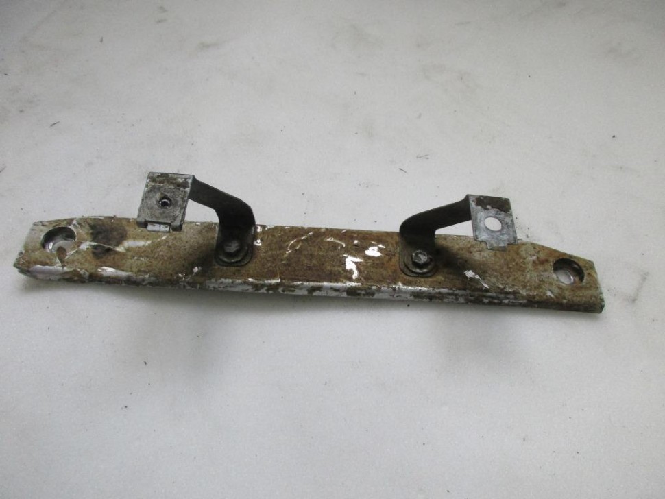 Усилитель пола MERCEDES-BENZ C-класс W205/S205/C205/A205 (2014 - 2018) фото 1 — Разборка Мерседес