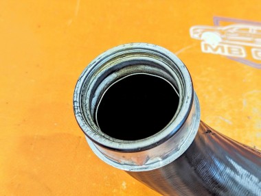 Патрубок интеркулера MERCEDES-BENZ GLE-класс W166 (2015 - 2018) — Разборка Мерседес