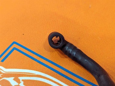 Клапан вентиляции MERCEDES-BENZ C-класс W204/S204 (2006 - 2011) — Разборка Мерседес