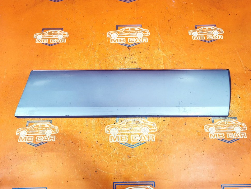 Молдинг двери MERCEDES-BENZ E-класс W124/S124/C124/A124 (1984 - 1997) фото 1 — Разборка Мерседес