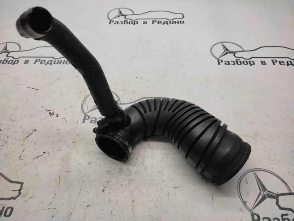 Патрубок воздушный MERCEDES-BENZ Sprinter W901-905 (1995 - 2006) фото 1 — Разборка Мерседес