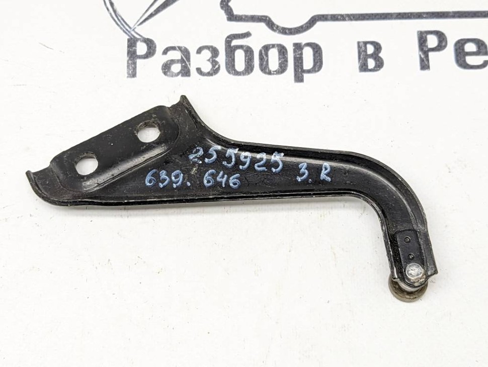 Ролик сдвижной двери MERCEDES-BENZ V-класс W639 (2003 - 2014) фото 1 — Разборка Мерседес