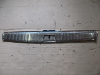 Накладка замка багажника MERCEDES-BENZ E-класс W211/S211 (2002 - 2006) — Разборка Мерседес