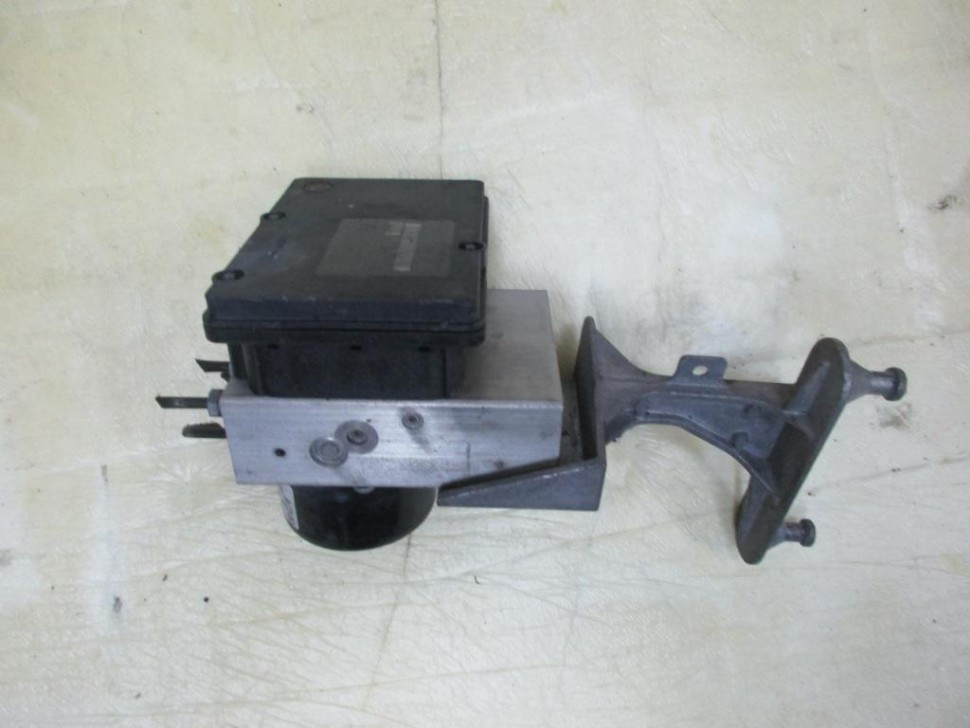 Блок ABS MERCEDES-BENZ CLK-класс C209/W209 (2002 - 2005) фото 1 — Разборка Мерседес