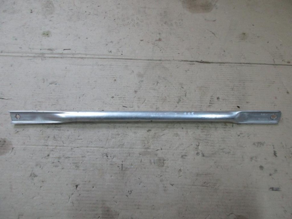 Распорка MERCEDES-BENZ C-класс W205/S205/C205/A205 (2014 - 2018) фото 1 — Разборка Мерседес