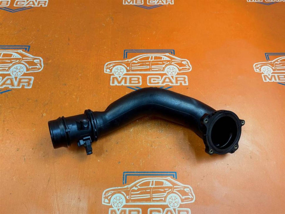 Патрубок впускного коллектора MERCEDES-BENZ E-класс W212/S212/C207/A207 (2009 - 2013) фото 1 — Разборка Мерседес