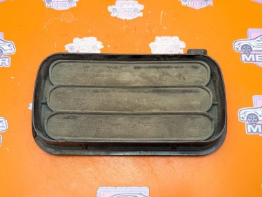 Решетка вентиляционная MERCEDES-BENZ E-класс W124/S124/C124/A124 (1984 - 1997) &mdash; Разборка Мерседес