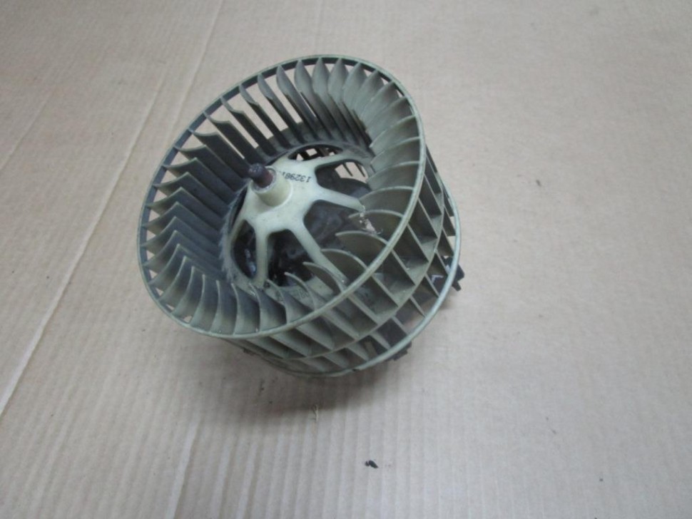 Моторчик печки MERCEDES-BENZ A-класс W168 (1997 - 2001) фото 1 — Разборка Мерседес