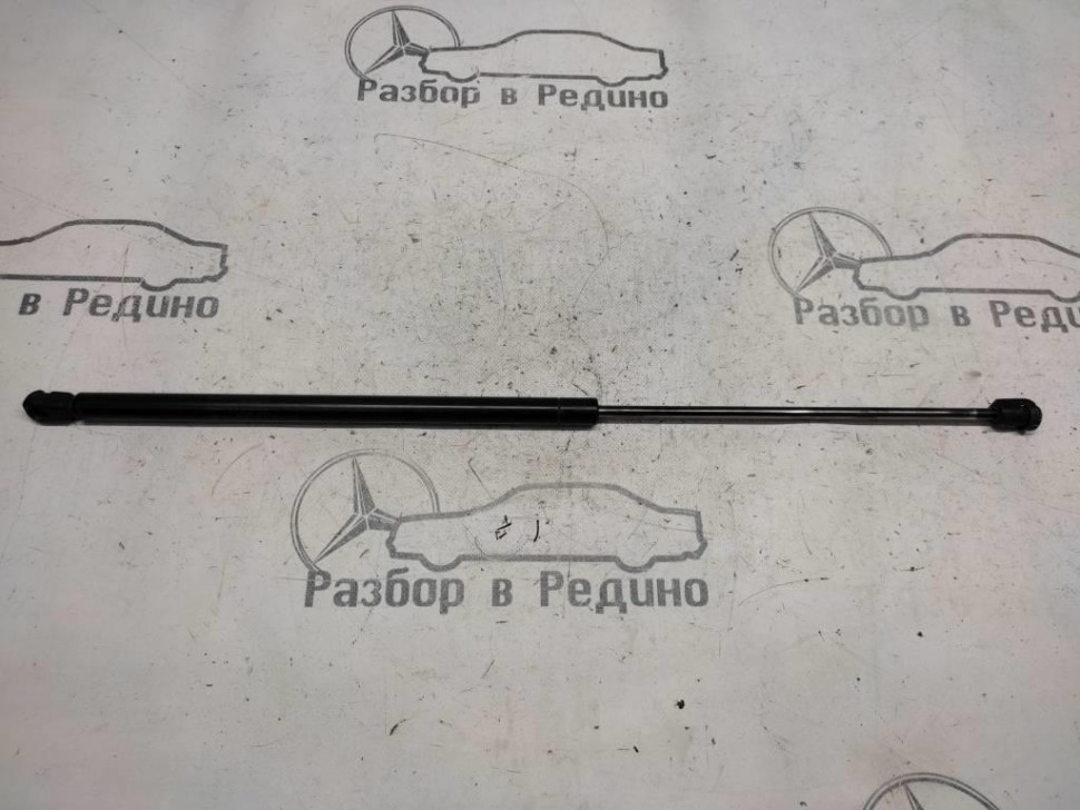 Амортизатор крышки багажника MERCEDES-BENZ M-класс W163 рестайлинг (2001 - 2005) фото 1 — Разборка Мерседес