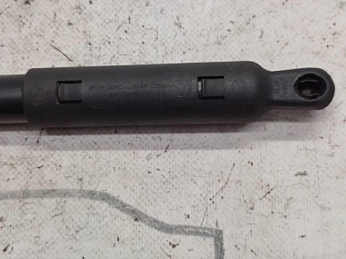 Амортизатор капота MERCEDES-BENZ S-класс W221 (2005 - 2009) — Разборка Мерседес