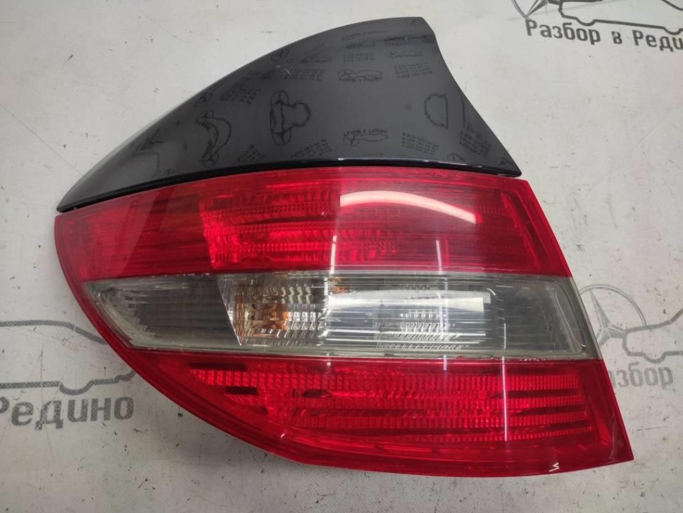 Фонарь задний левый MERCEDES-BENZ CLC-класс CL203 (2008 - 2011) фото 1 — Разборка Мерседес