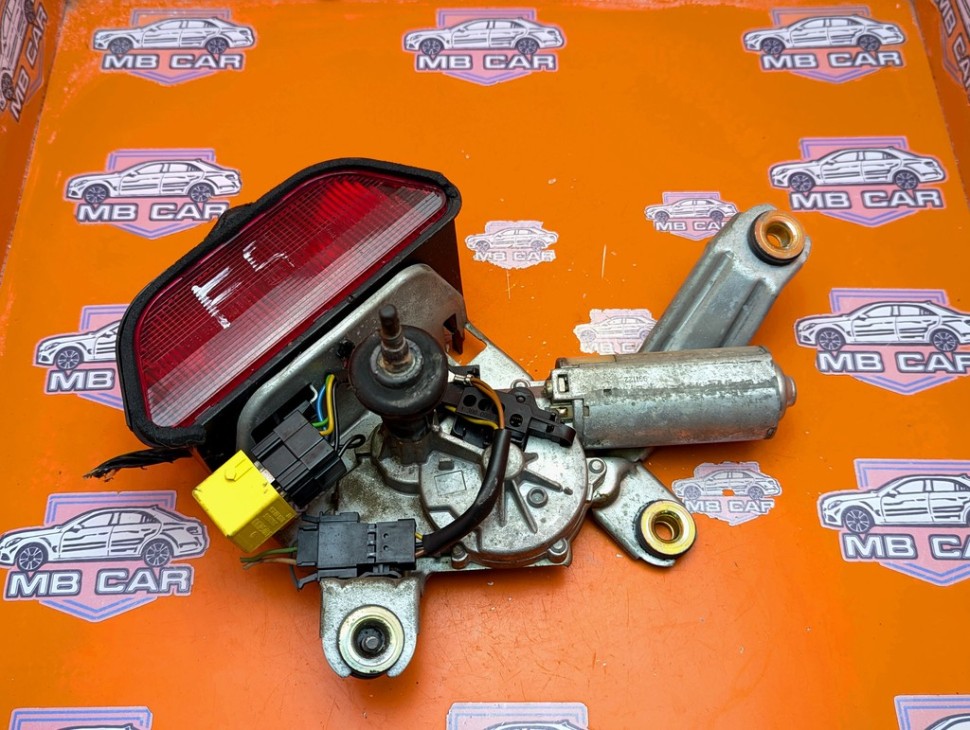 Моторчик дворников задний MERCEDES-BENZ M-класс W163 (1997 - 2001) фото 1 &mdash; Разборка Мерседес