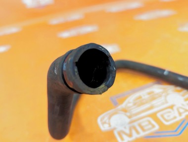 Патрубок ОЖ MERCEDES-BENZ M-класс W163 (1997 - 2001) — Разборка Мерседес