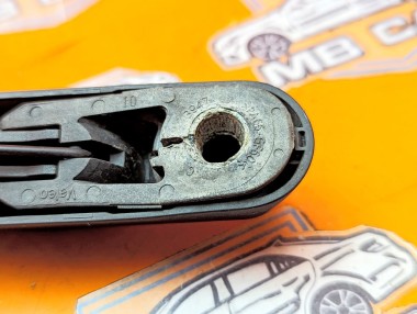 Поводок дворников MERCEDES-BENZ GLE-класс W166 (2015 - 2018) &mdash; Разборка Мерседес