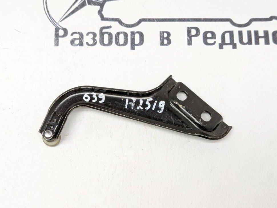 Ролик сдвижной двери MERCEDES-BENZ Vito W639 рестайлинг (2010 - 2014) фото 1 — Разборка Мерседес