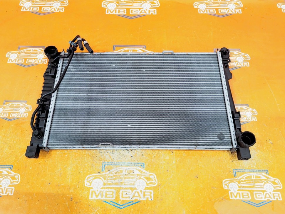 Радиатор MERCEDES-BENZ C-класс W203/S203/CL203 (2000 - 2004) фото 1 — Разборка Мерседес