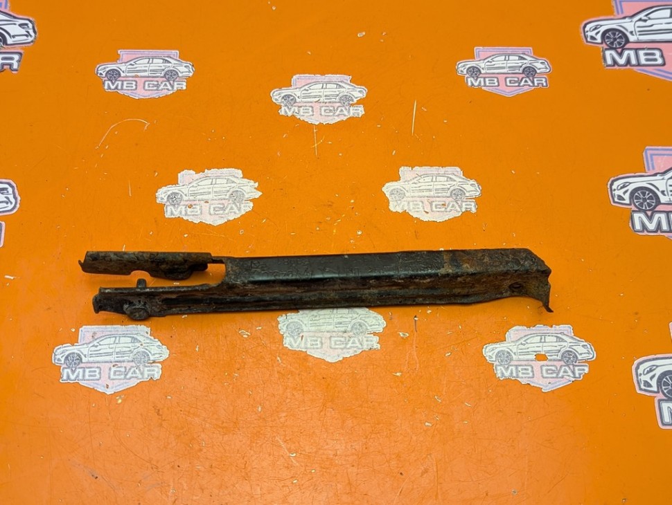 Кронштейн крепления бампера MERCEDES-BENZ C-класс W203/S203/CL203 рестайлинг (2004 - 2008) фото 1 &mdash; Разборка Мерседес