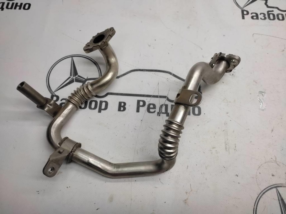 Трубка клапана ЕГР MERCEDES-BENZ C-класс W204/S204/С204 рестайлинг (2011 - 2015) фото 1 — Разборка Мерседес
