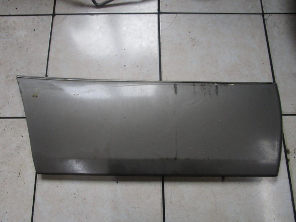 Молдинг двери MERCEDES-BENZ E-класс W124/S124/C124/A124 (1984 - 1997) фото 1 — Разборка Мерседес