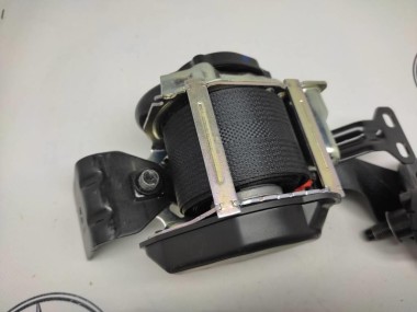 Ремень безопасности задний левый MERCEDES-BENZ X-класс I (2017 - 2020) — Разборка Мерседес