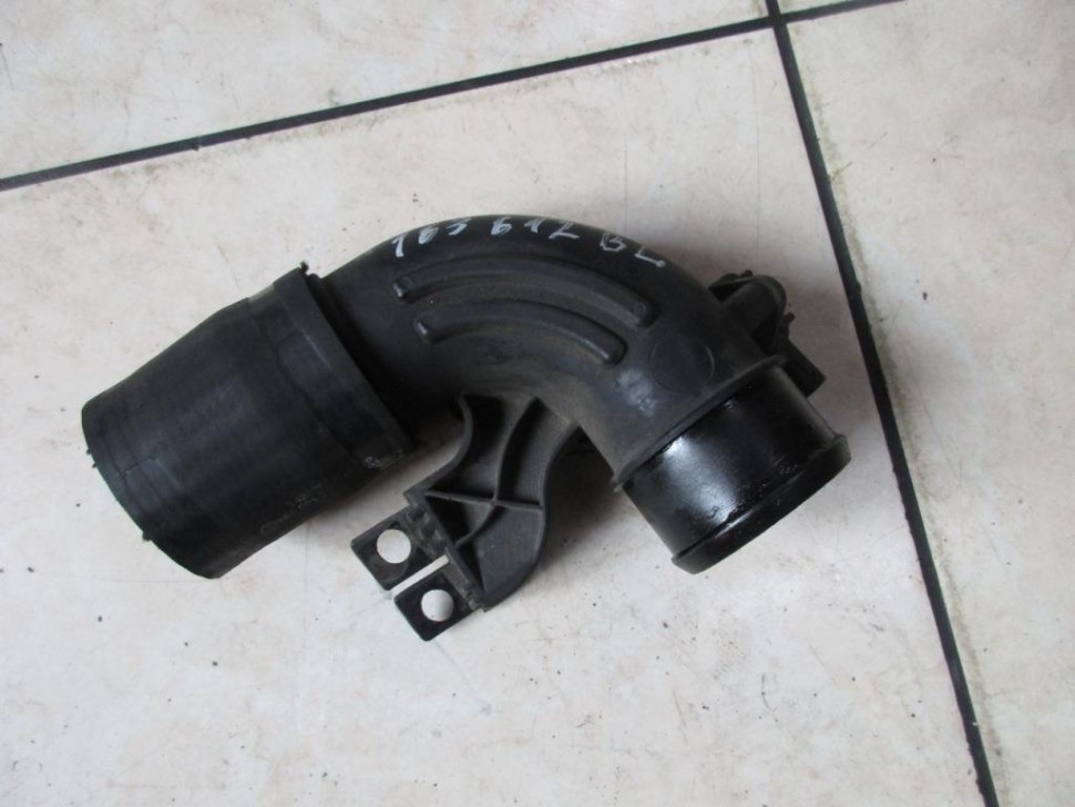 Патрубок интеркулера MERCEDES-BENZ M-класс W163 (1997 - 2001) фото 1 — Разборка Мерседес