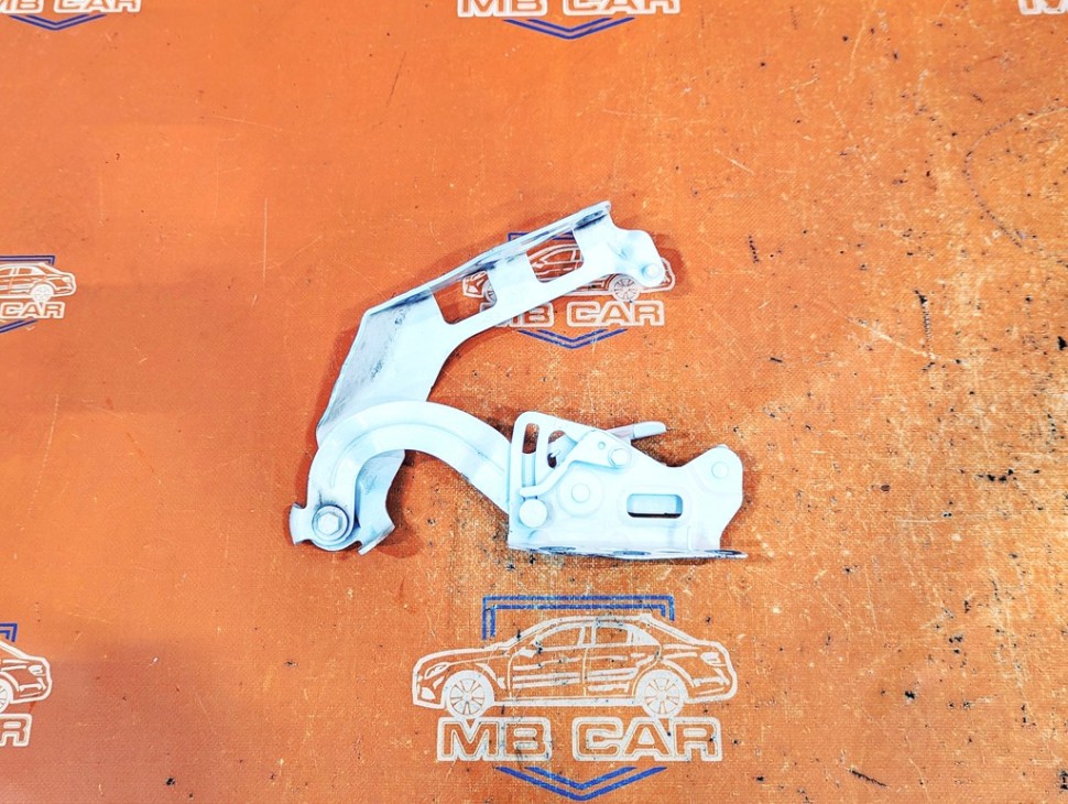 Петля капота MERCEDES-BENZ C-класс W205/S205/C205/A205 (2014 - 2018) фото 1 — Разборка Мерседес