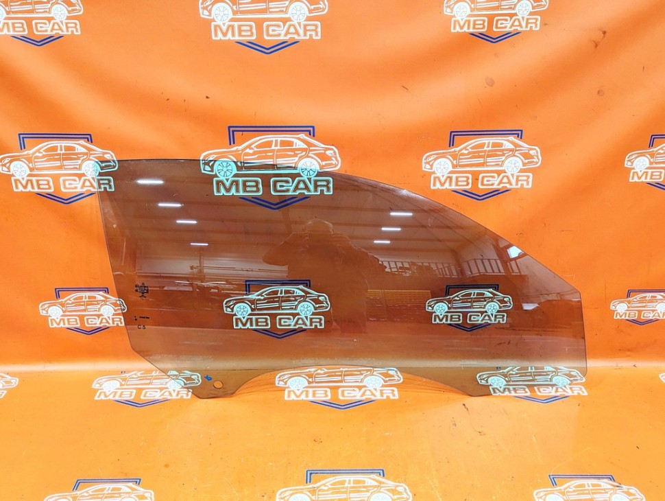 Стекло переднее правое MERCEDES-BENZ C-класс W205/S205/C205/A205 (2014 - 2018) фото 1 &mdash; Разборка Мерседес