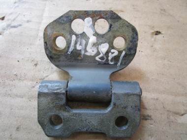 Петля двери MERCEDES-BENZ W124 W124/S124/C124/A124 (1984 - 1993) — Разборка Мерседес