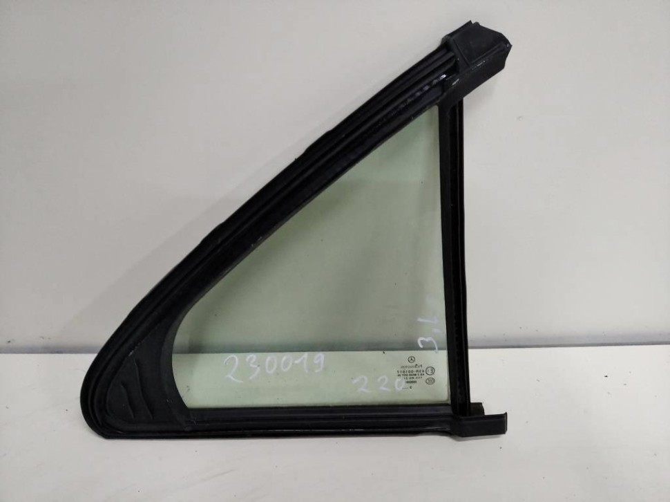 Стекло заднее левое MERCEDES-BENZ S-класс W220 рестайлинг (2002 - 2005) фото 1 — Разборка Мерседес