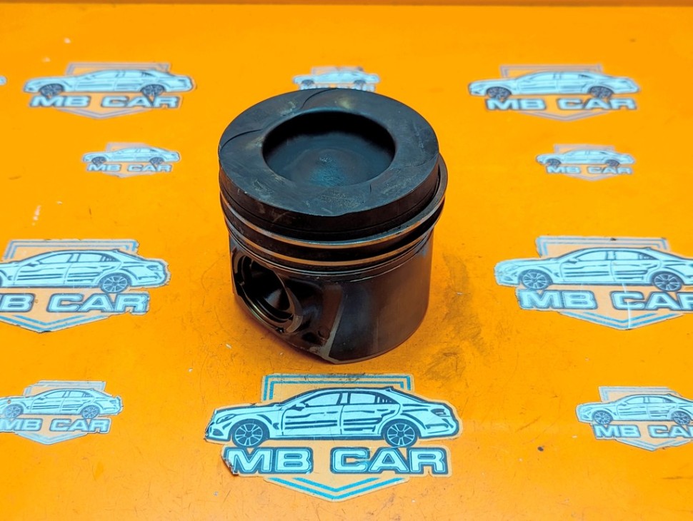 Поршень дизель MERCEDES-BENZ C-класс W204/S204/С204 рестайлинг (2011 - 2015) фото 1 — Разборка Мерседес