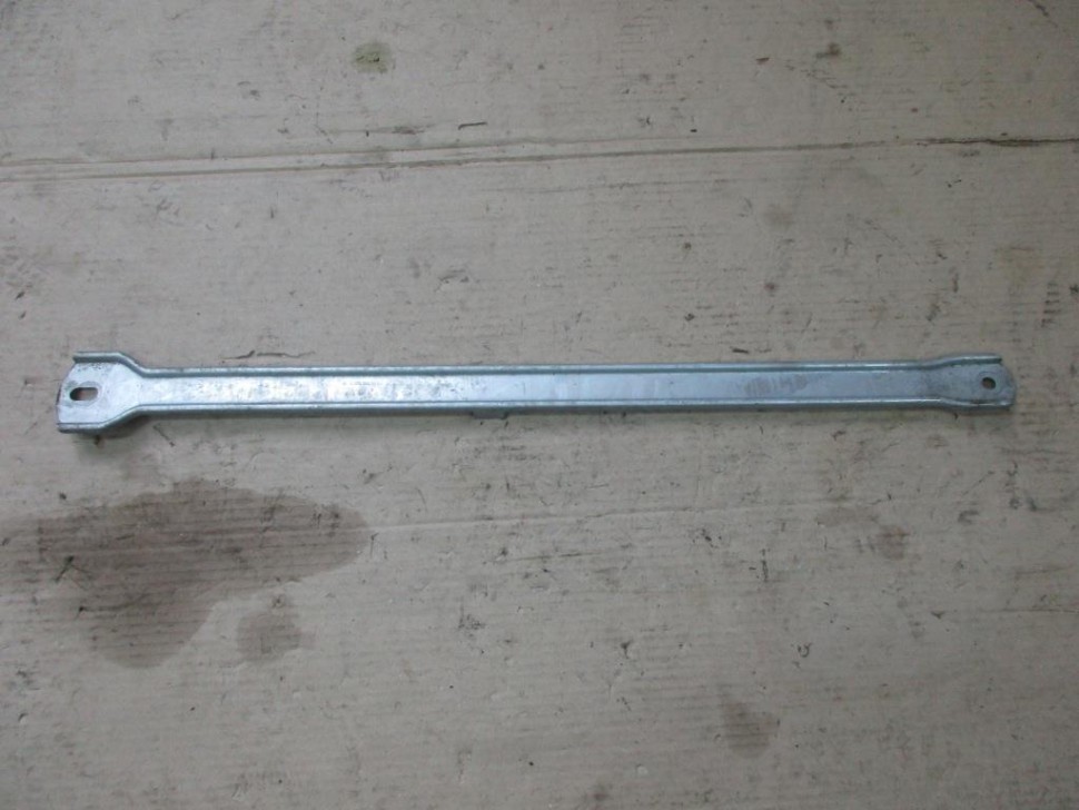 Распорка MERCEDES-BENZ C-класс W205/S205/C205/A205 (2014 - 2018) фото 1 — Разборка Мерседес