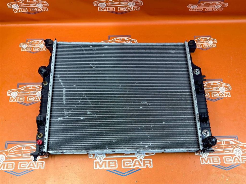 Радиатор MERCEDES-BENZ GL-класс X164 рестайлинг (2009 - 2012) фото 1 — Разборка Мерседес