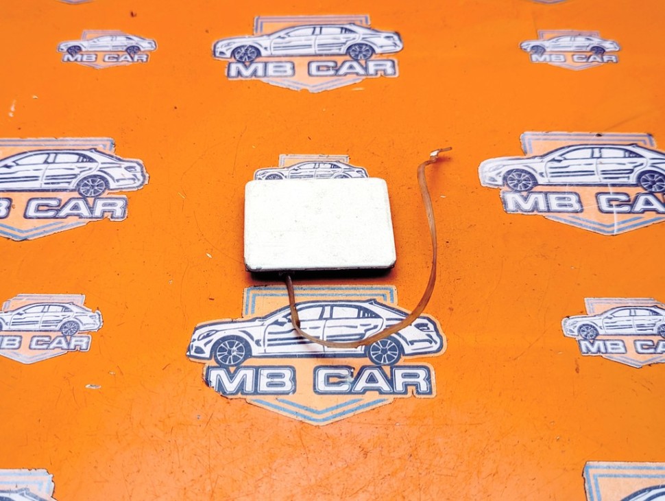 Заглушка порога MERCEDES-BENZ E-класс W124/S124/C124/A124 (1984 - 1997) фото 1 — Разборка Мерседес