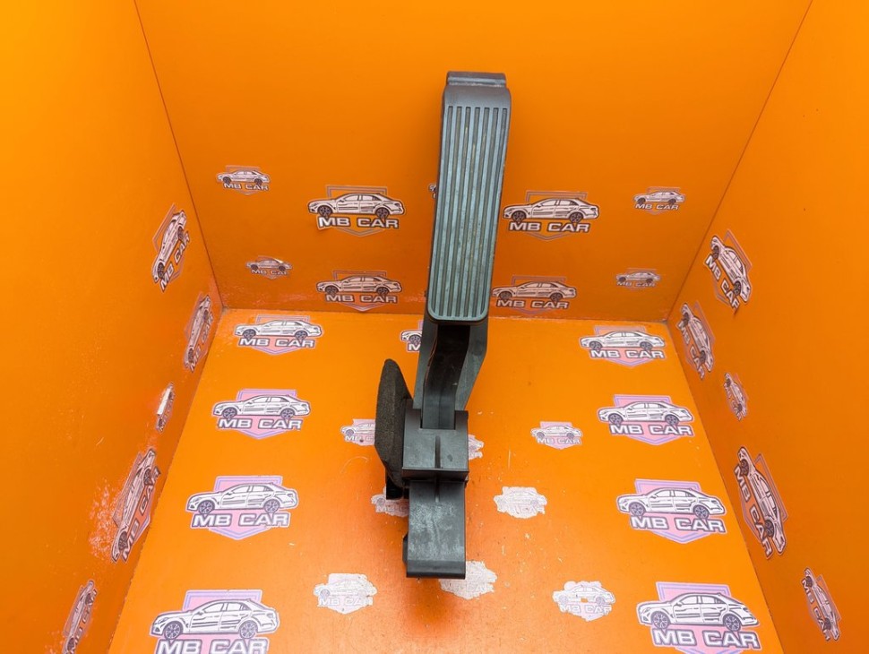 Педаль газа электронная MERCEDES-BENZ C-класс W203/S203/CL203 (2000 - 2004) фото 1 &mdash; Разборка Мерседес