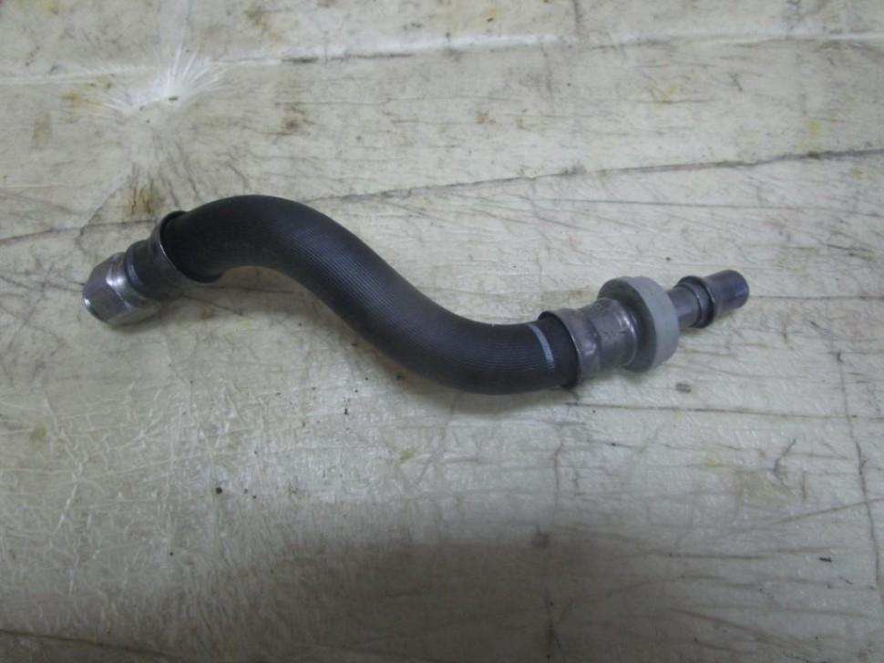 Трубка маслянная MERCEDES-BENZ CLS-класс C218/X218 рестайлинг (2014 - 2017) фото 1 — Разборка Мерседес