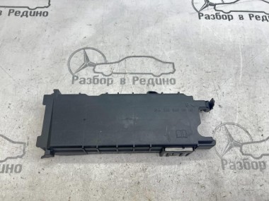 Крышка блока предохранителей MERCEDES-BENZ A-класс W176 (2012 - 2015) — Разборка Мерседес