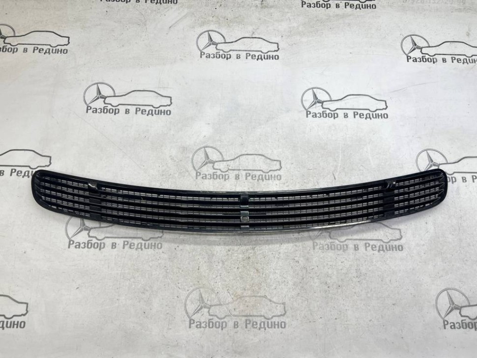 Решетка капота MERCEDES-BENZ CL-класс C215 рестайлинг (2002 - 2006) фото 1 — Разборка Мерседес