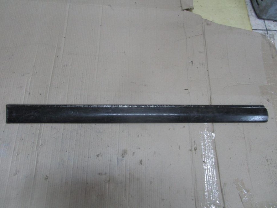 Молдинг двери MERCEDES-BENZ E-класс W210/S210 (1995 - 1999) фото 1 — Разборка Мерседес