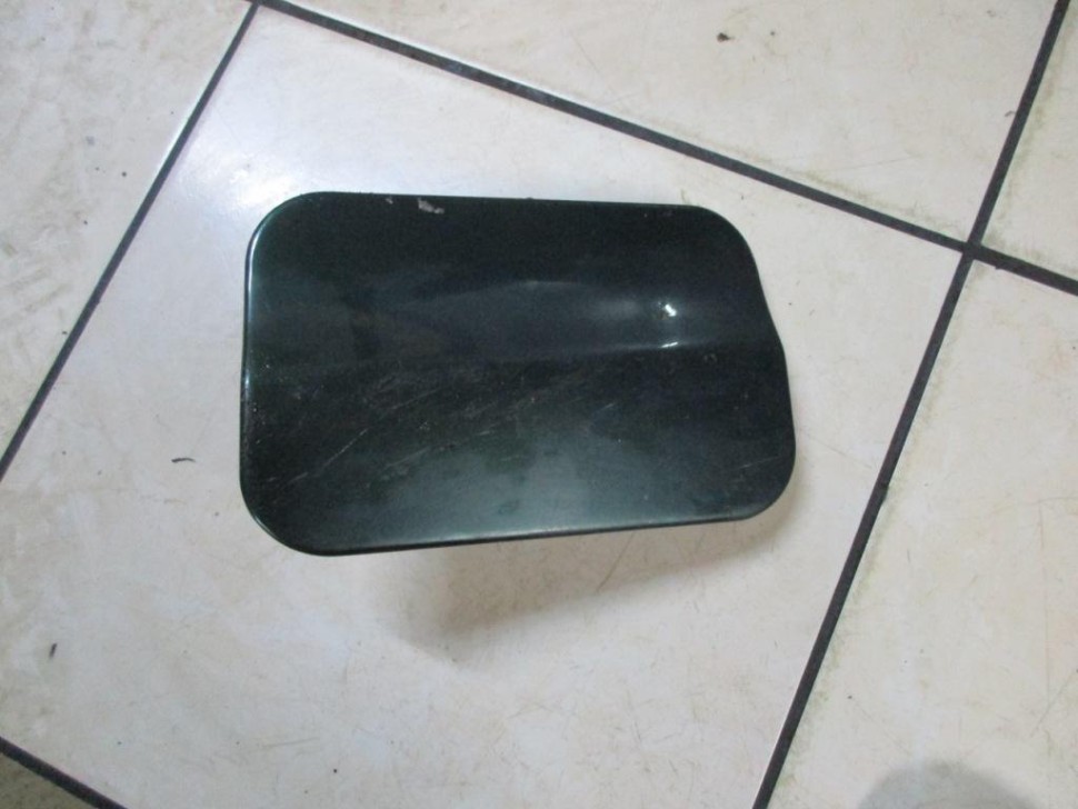 Лючок топливного бака MERCEDES-BENZ Vito W638 (1996 - 2003) фото 1 — Разборка Мерседес