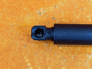 Амортизатор крышки багажника MERCEDES-BENZ GLE-класс V167 (2018 - 2024) — Разборка Мерседес